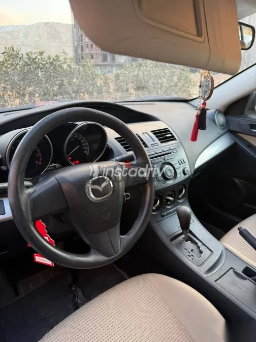 مازدا 3 2013 رمادي مستعملة للبيع - 2