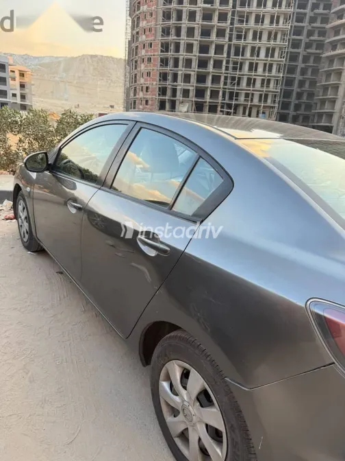 مازدا 3 2013 رمادي مستعملة للبيع - 8