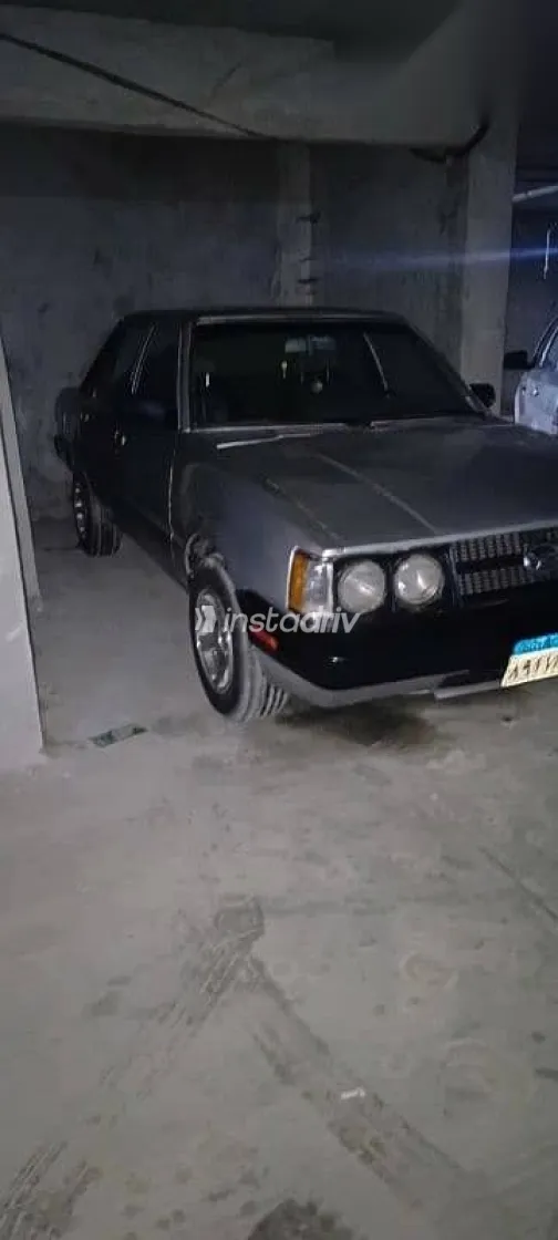 دايهاتسو شارمـنت 1983 فضي مستعملة للبيع - 1