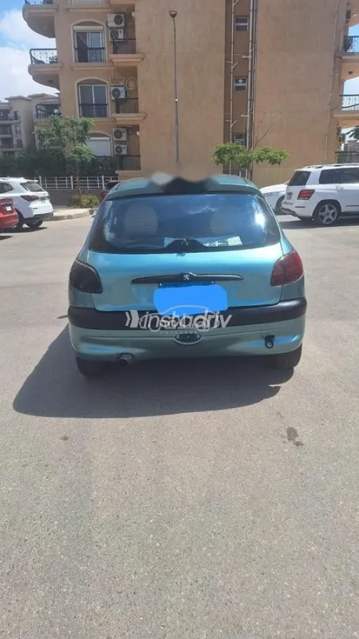 بيجو 206 2001 أخضر غامق مستعملة للبيع - 2