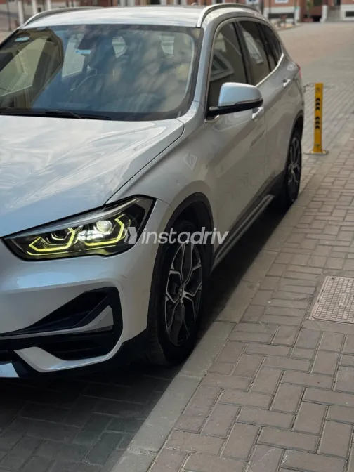 بي ام دبليو X1 2021 أبيض مستعملة للبيع - 5