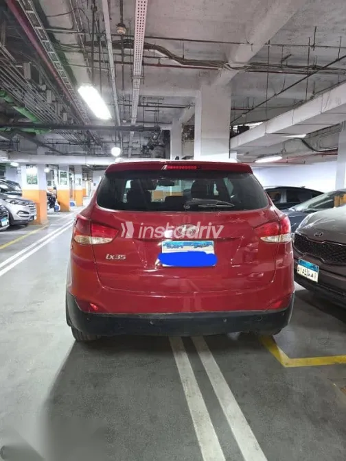 هيونداي IX 35 2015 أحمر مستعملة للبيع - 2