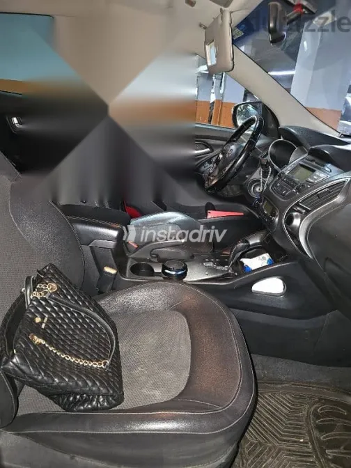 هيونداي IX 35 2015 أحمر مستعملة للبيع - 5