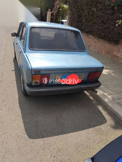 فيات 128 1984 أزرق غامق مستعملة للبيع - 2