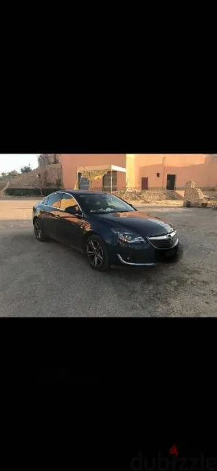 اوبل أنسيجنيا 2017 أزرق غامق مستعملة للبيع