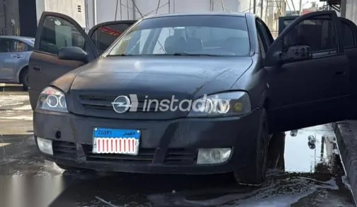 اوبل أسترا 2006 أسود مستعملة للبيع - 9