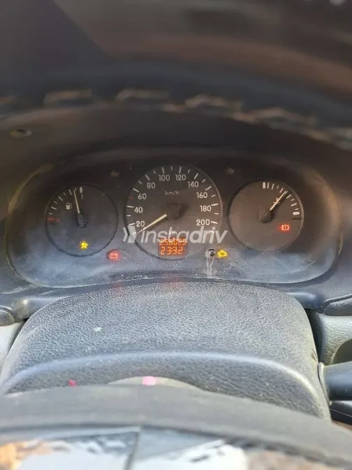 رينو كليو 2001 رمادي مستعملة للبيع - 4