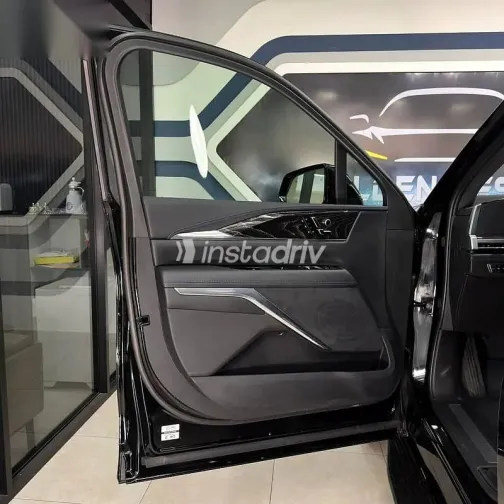 كاديلاك إسكاليد v 2026 أسود جديدة للبيع - 7