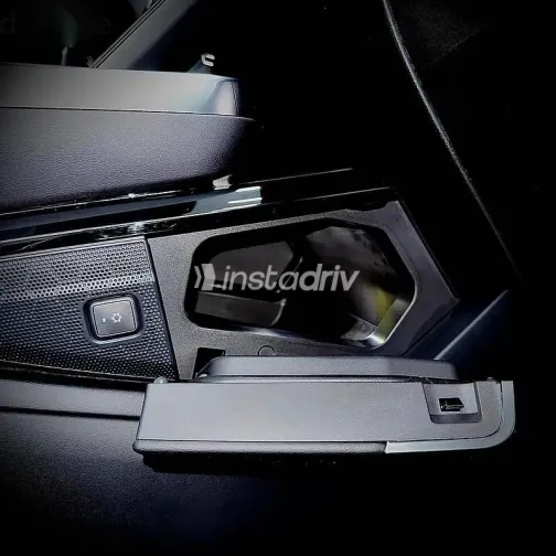 كاديلاك إسكاليد v 2026 أسود جديدة للبيع - 8