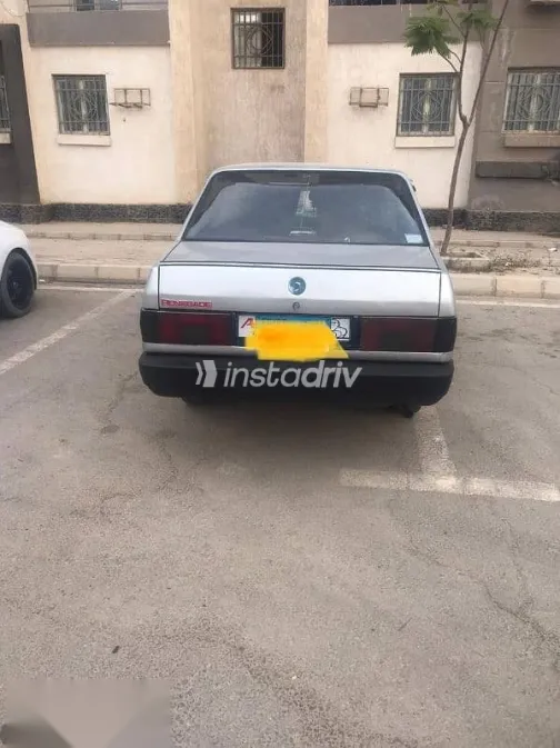 فيات شاهين 2006 فضي مستعملة للبيع - 1