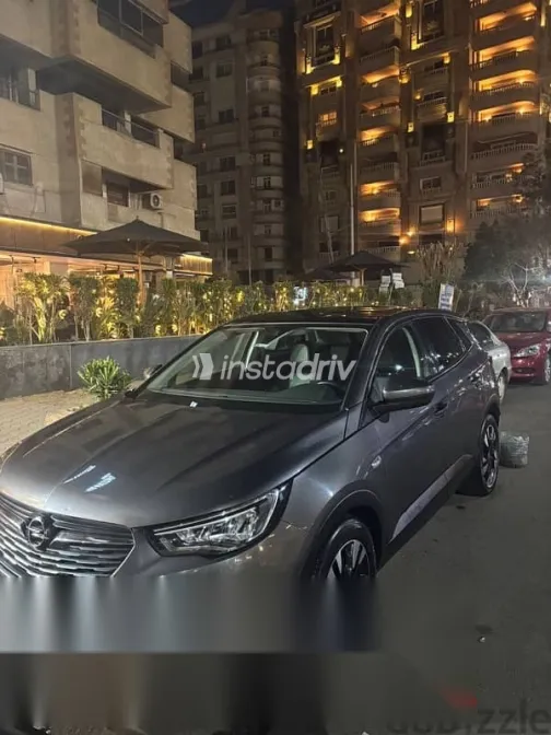 اوبل جراند لاند 2022 رمادي مستعملة للبيع - 1