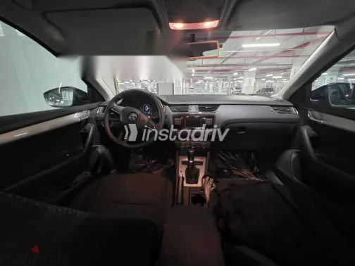 سكودا اوكتافيا 2016 أسود مستعملة للبيع - 3