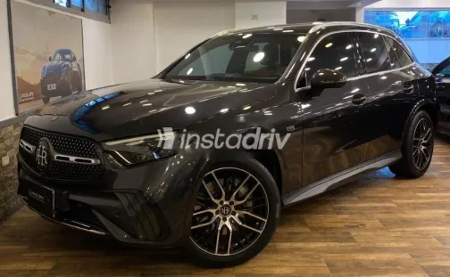 مرسيدس GLC 200 2023 أسود مستعملة للبيع - 2