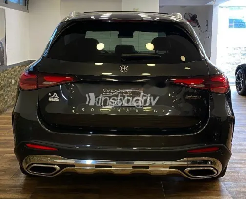 مرسيدس GLC 200 2023 أسود مستعملة للبيع - 4