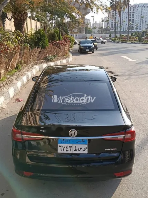 ام جى 5 2021 أبيض مستعملة للبيع - 3