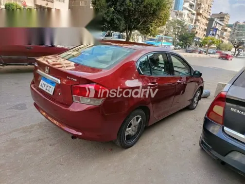 هوندا سيتى 2011 أحمر مستعملة للبيع - 9