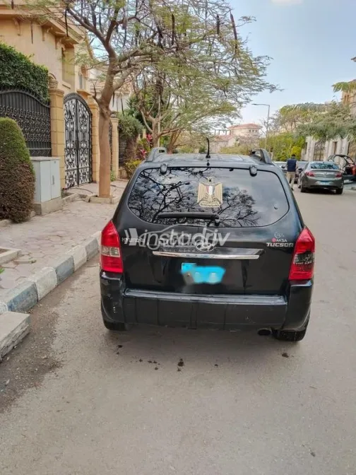 هيونداي توسان 2009 أسود مستعملة للبيع - 3