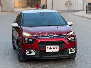 سيتروين C3 2022 أبيض مستعملة للبيع