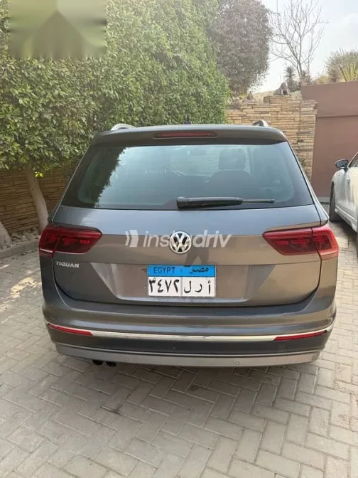 فولكس فاغن تيجون 2020 رمادي مستعملة للبيع - 2