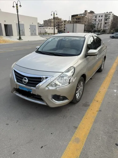 نيسان صنى 2018 أبيض مستعملة للبيع - 1