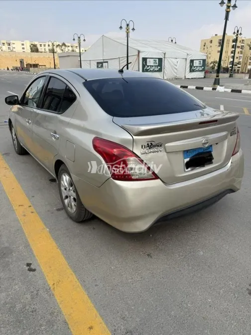 نيسان صنى 2018 أبيض مستعملة للبيع - 4
