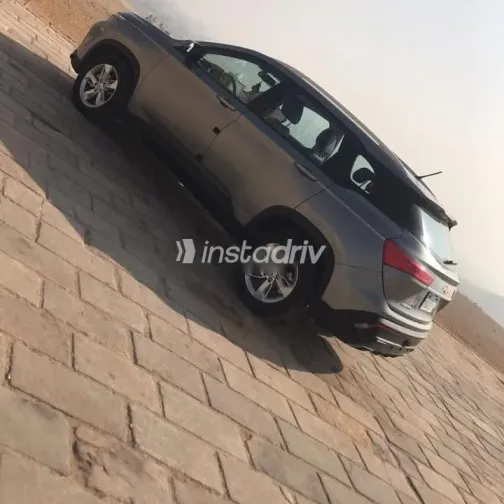 Chevrolet Captiva 2021 Silver Used for Sale - 1