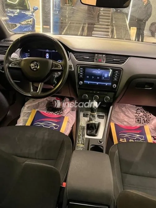 سكودا اوكتافيا 2020 أسود مستعملة للبيع - 5