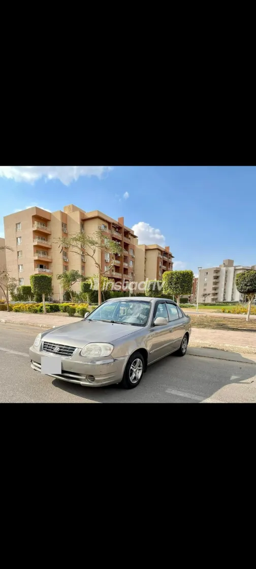 هيونداي فيرنا 2013 أبيض مستعملة للبيع - 5