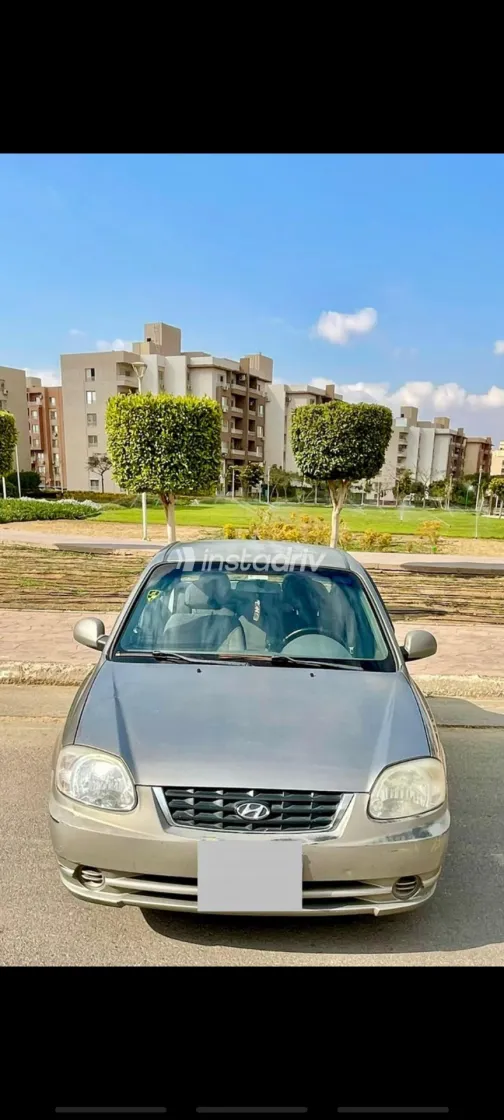 هيونداي فيرنا 2013 أبيض مستعملة للبيع - 8