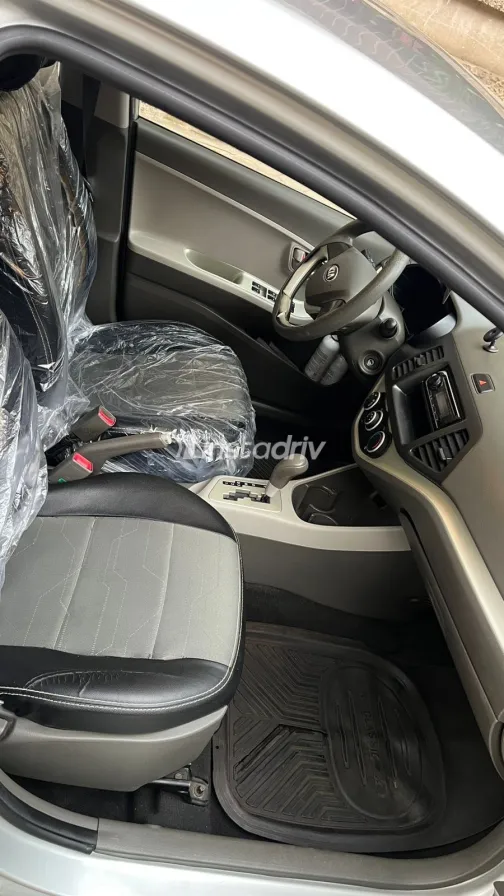 Kia Picanto 2015 White Used for Sale - 5