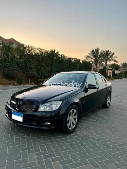 Mercedes C 180 2009 Black Used for Sale - 1