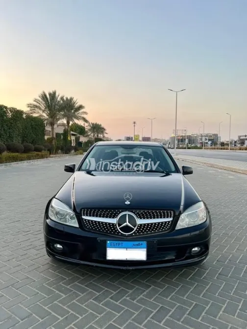 Mercedes C 180 2009 Black Used for Sale - 2