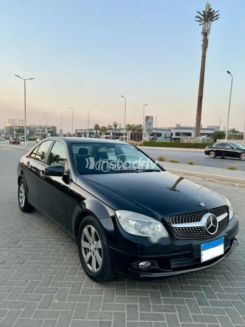 Mercedes C 180 2009 Black Used for Sale - 3