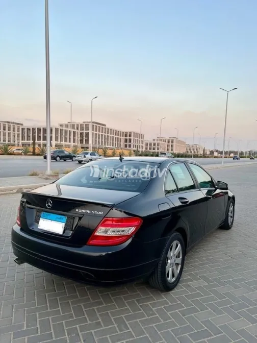 Mercedes C 180 2009 Black Used for Sale - 4