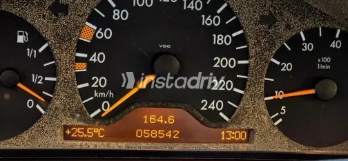 مرسيدس E 240 1999 أسود مستعملة للبيع - 5