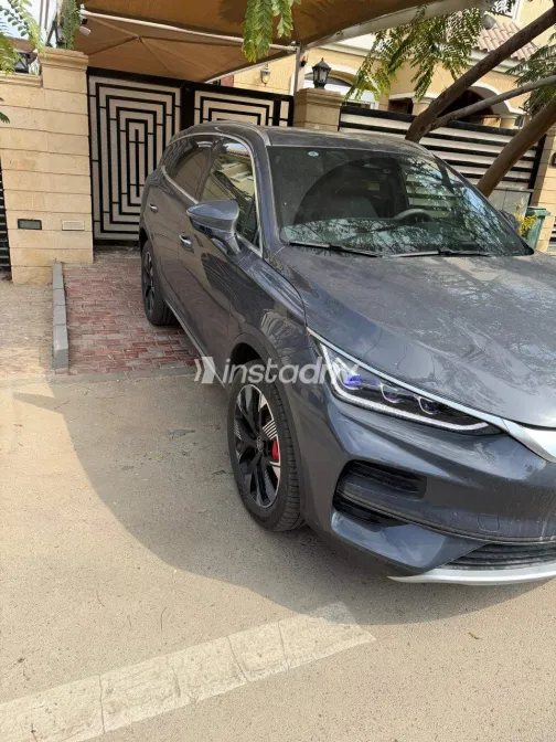 بى واى دى‬ تانج 2024 أبيض مستعملة للبيع - 1