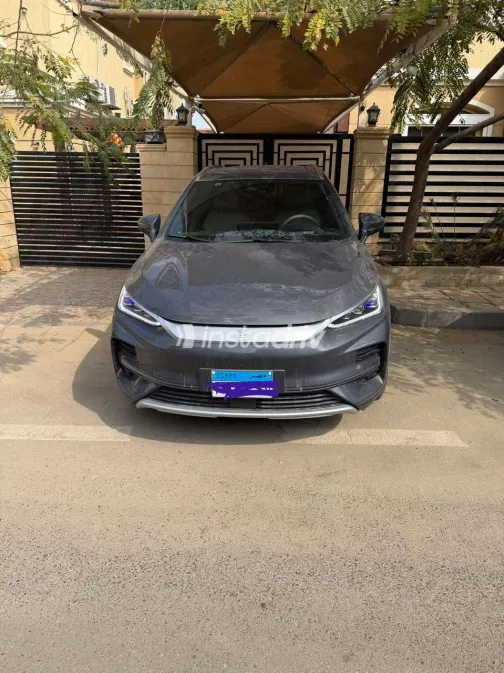 بى واى دى‬ تانج 2024 أبيض مستعملة للبيع - 2