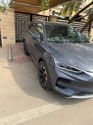 بى واى دى‬ تانج 2024 أبيض مستعملة للبيع