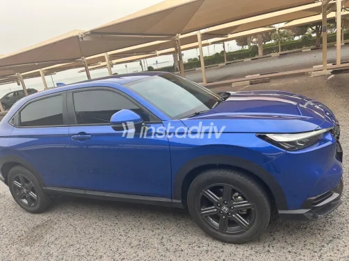 Honda HRV 2024 White Used for Sale - 3