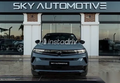 اوبل موكا 2026 رمادي جديدة للبيع - 1