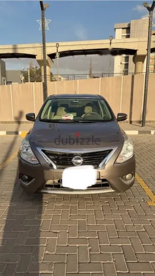 نيسان صنى 2019 فضي مستعملة للبيع