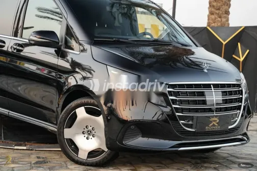 مرسيدس 300 2026 أسود جديدة للبيع - 3