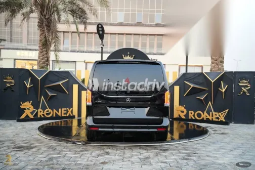 مرسيدس 300 2026 أسود جديدة للبيع - 4