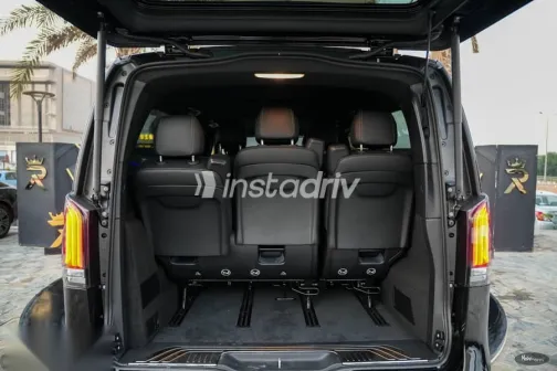 مرسيدس 300 2026 أسود جديدة للبيع - 6