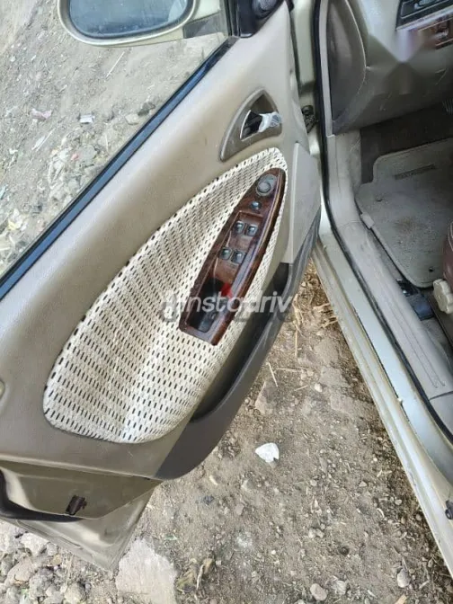 دايو نوبيرا 2000 ذهبي مستعملة للبيع - 3
