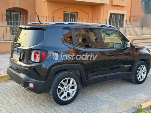 جيب رينيجيد 2017 أسود مستعملة للبيع - 2