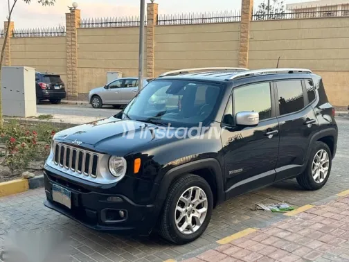 جيب رينيجيد 2017 أسود مستعملة للبيع - 3