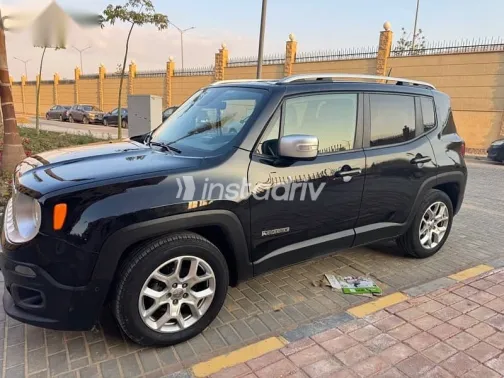 جيب رينيجيد 2017 أسود مستعملة للبيع - 6