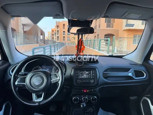 جيب رينيجيد 2017 أسود مستعملة للبيع - 8
