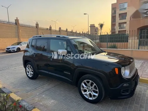 جيب رينيجيد 2017 أسود مستعملة للبيع - 9